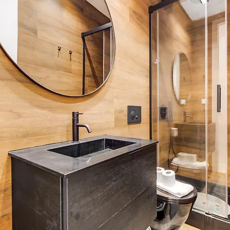 Apartment 2br Renovated Duplex - Ac - Lx Factory Lisbon